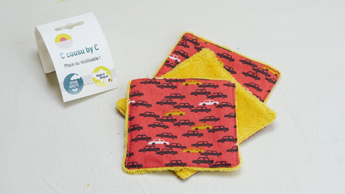 Les lingettes lavables C cousu by C sont dépourvues de plastique, multifonctions et écologiques. Nos lingettes sont composées d'une face en coton Oekotex et l'autre en micro-éponge de bambou. La fibre de bambou est la plus douce, plus absorbante et la plus résistante dans le temps.